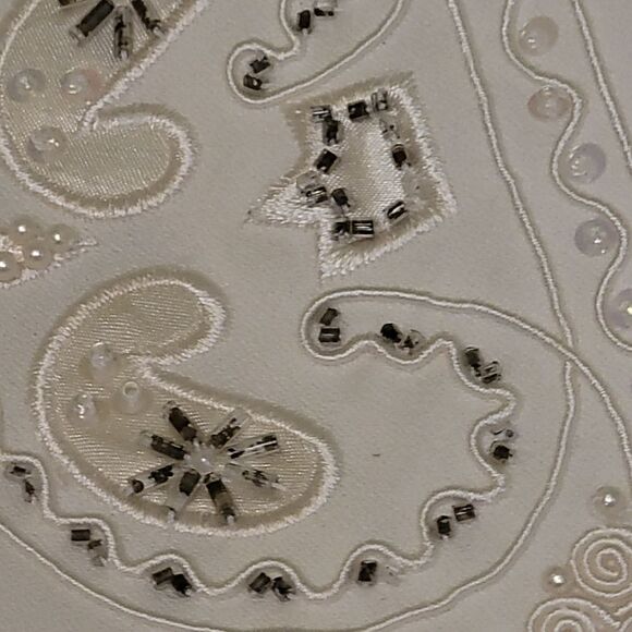 #164  R&M RICHARDS By KAREN WONG, IVORY EMBROIDERED JACKET& LONG SKIRT.Sz.12 - Picture 12 of 15